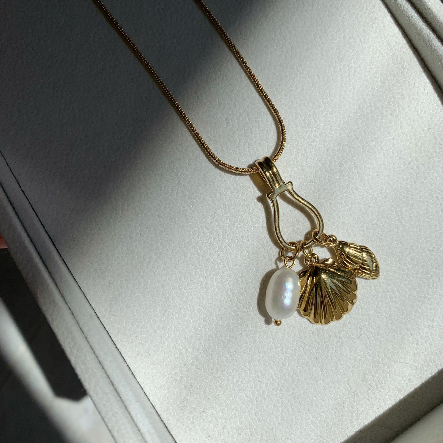 SHELL SECRETS NECKLACE - Acciaio inossidabile
