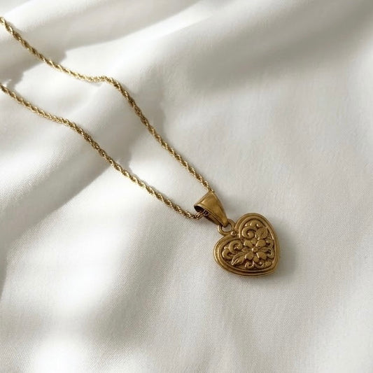 HERITAGE HEART CHAIN