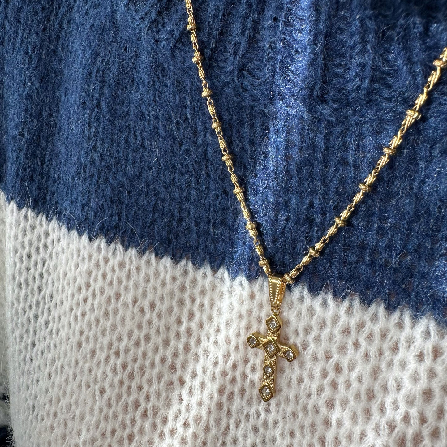 VINTAGE CROSS NECKLACE - Acciaio inossidabile